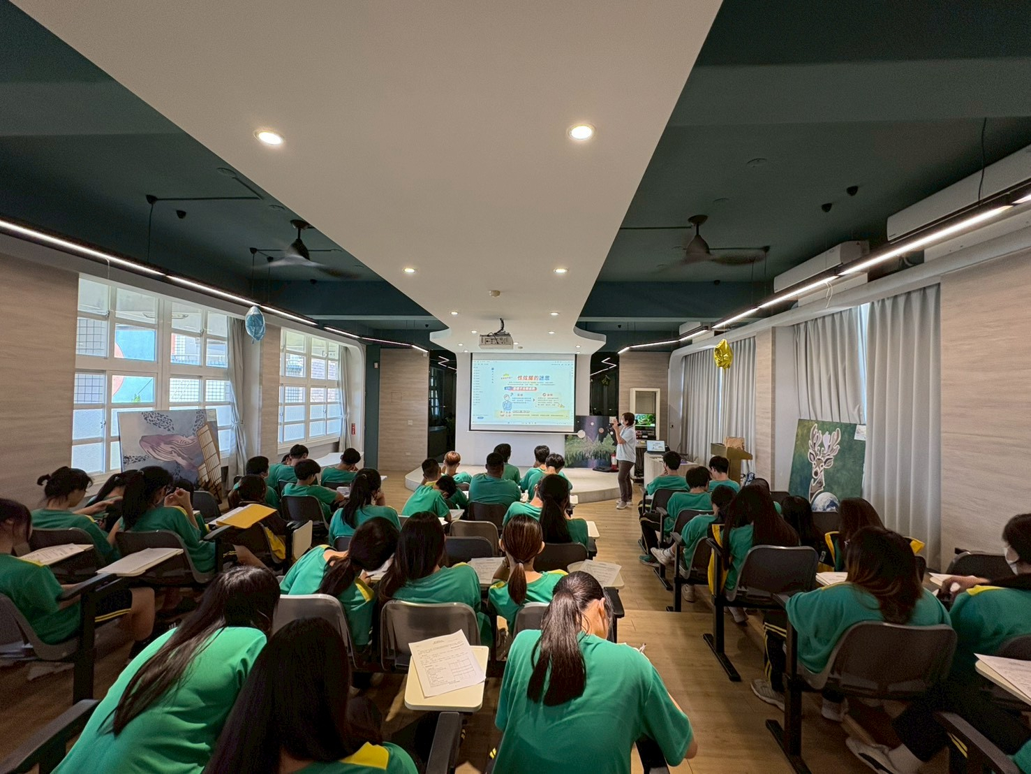 1150601萬興國中學生衛教宣導照片4